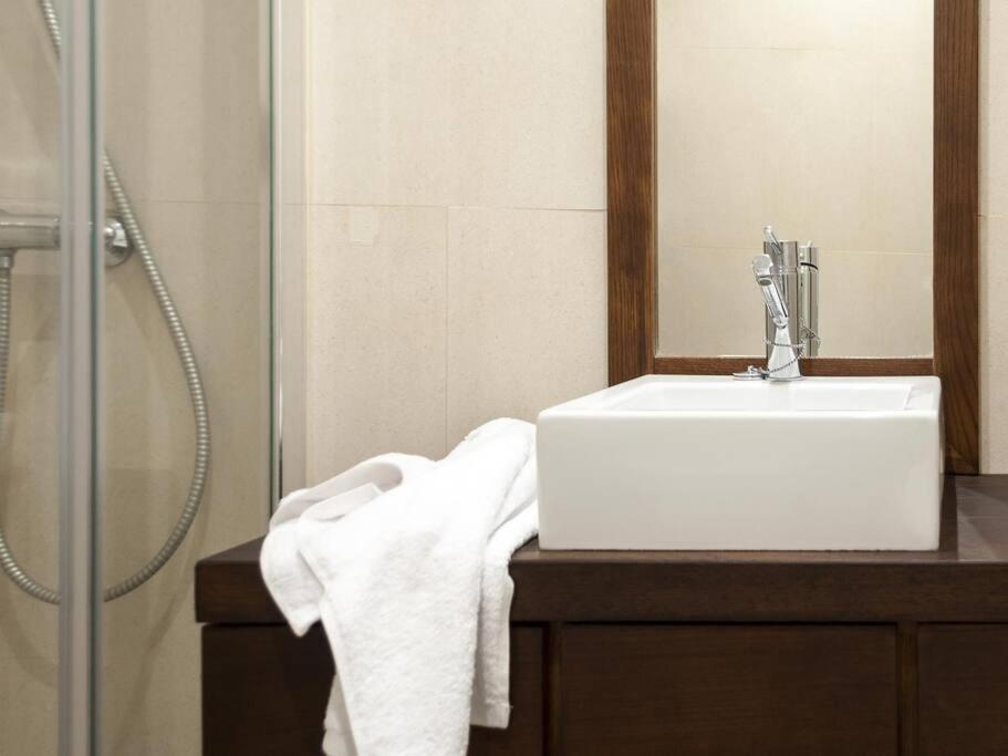 Apartamento En Puerta Del Sol 2 Madrid Buitenkant foto